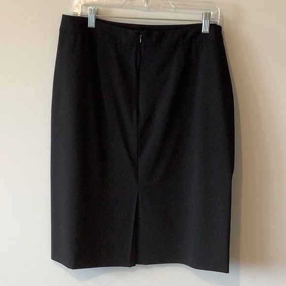 Brooks Brothers Basic Black Skirt - size 12 - FTTS - Picture 3 of 4
